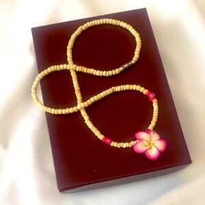Vintage Hawaiian Tan Beaded Pink Plumeria Pendant Necklace